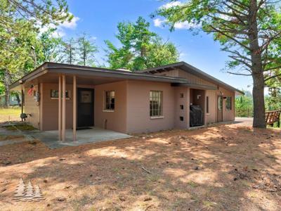 21402 Dowsett Trail