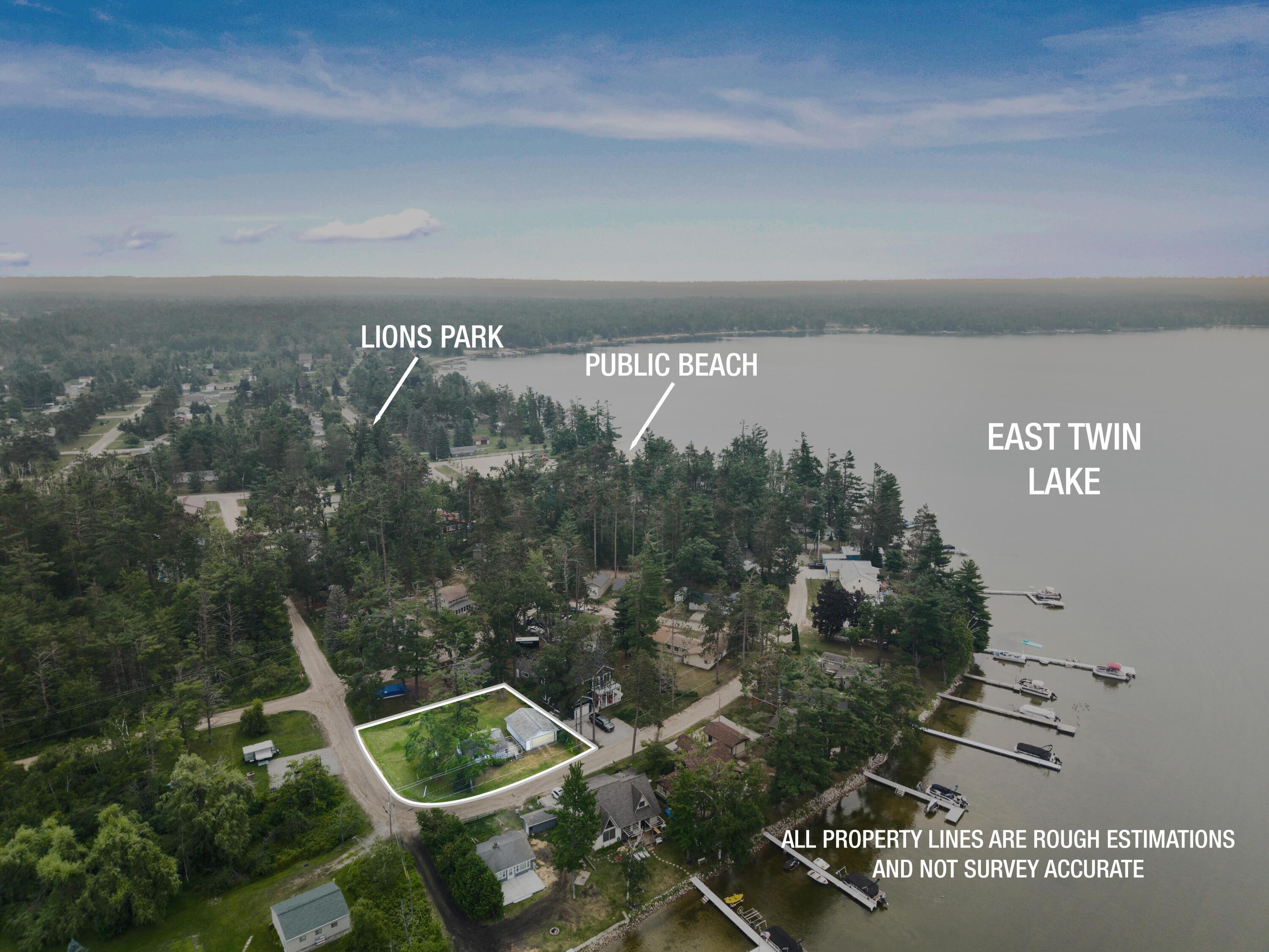 Image 3: 2525 Lakeview Dr