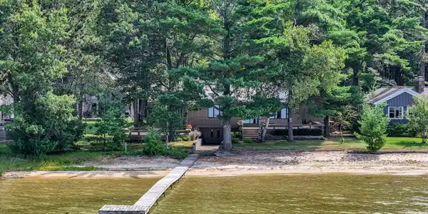 Image 4: Exterior from Lake