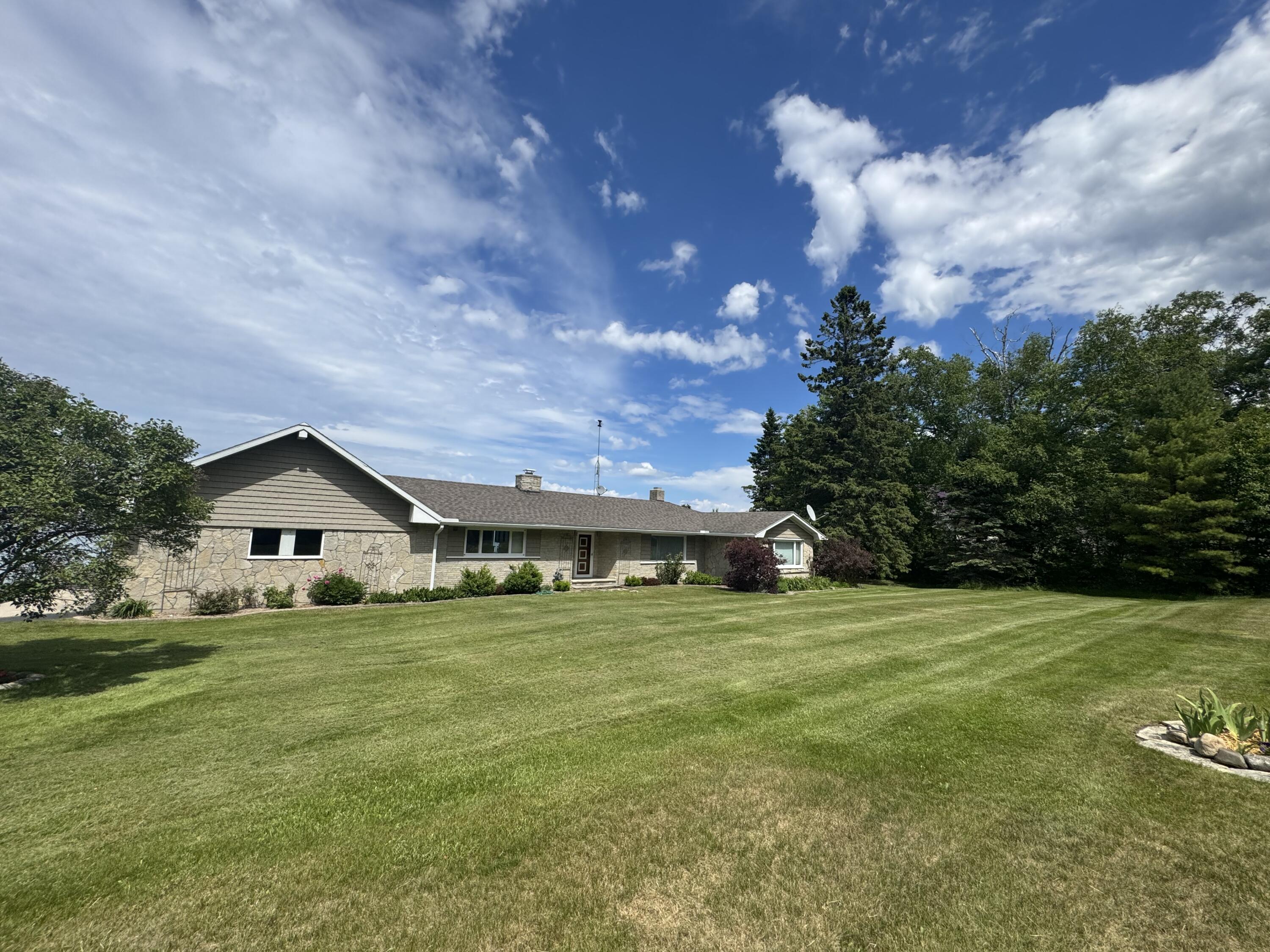 Image 3: 7096 W US 23 Front
