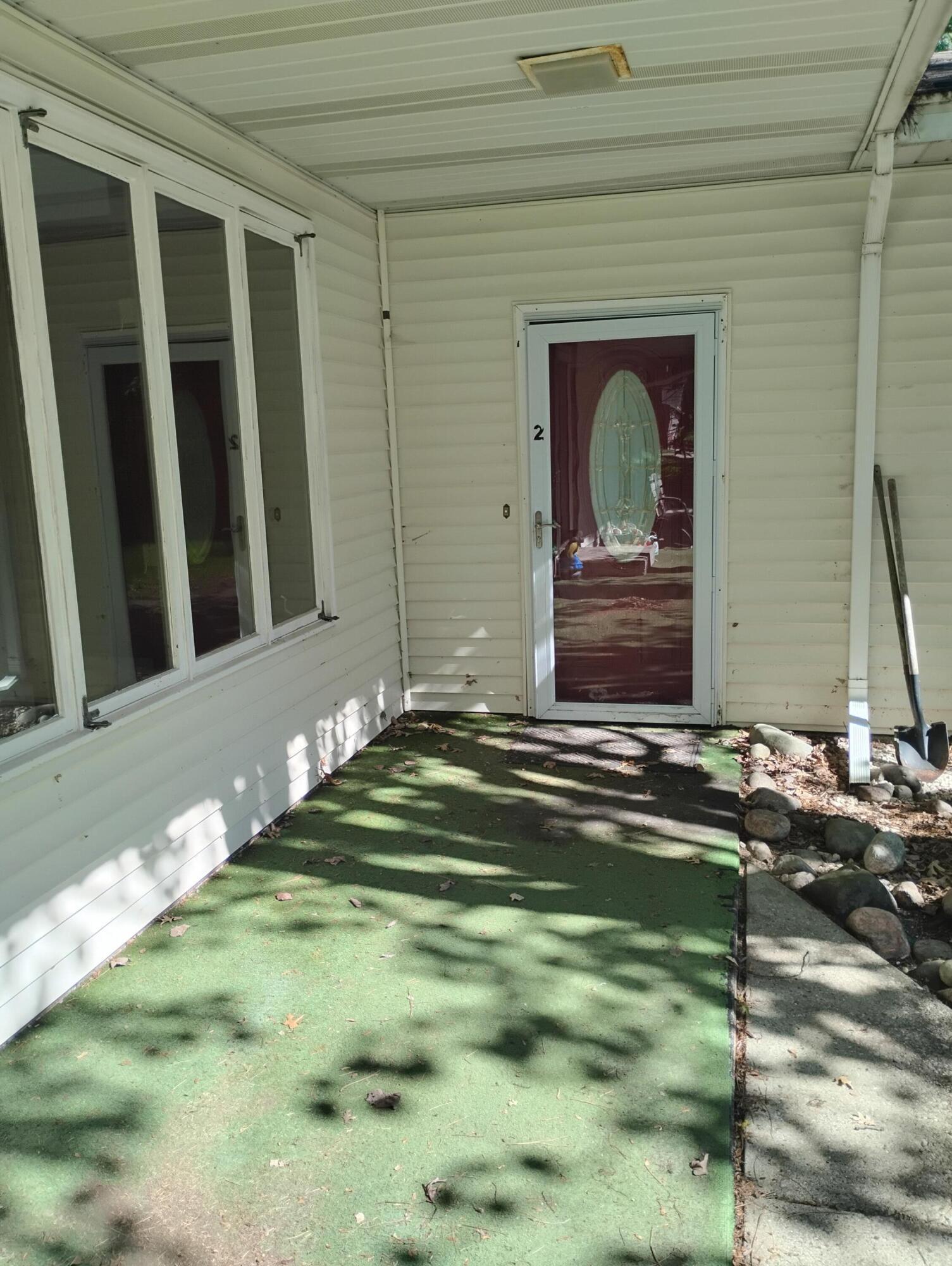 Image 2: porch