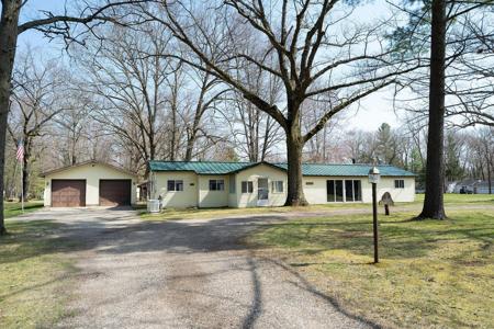 3222 E Houghton Lake Drive