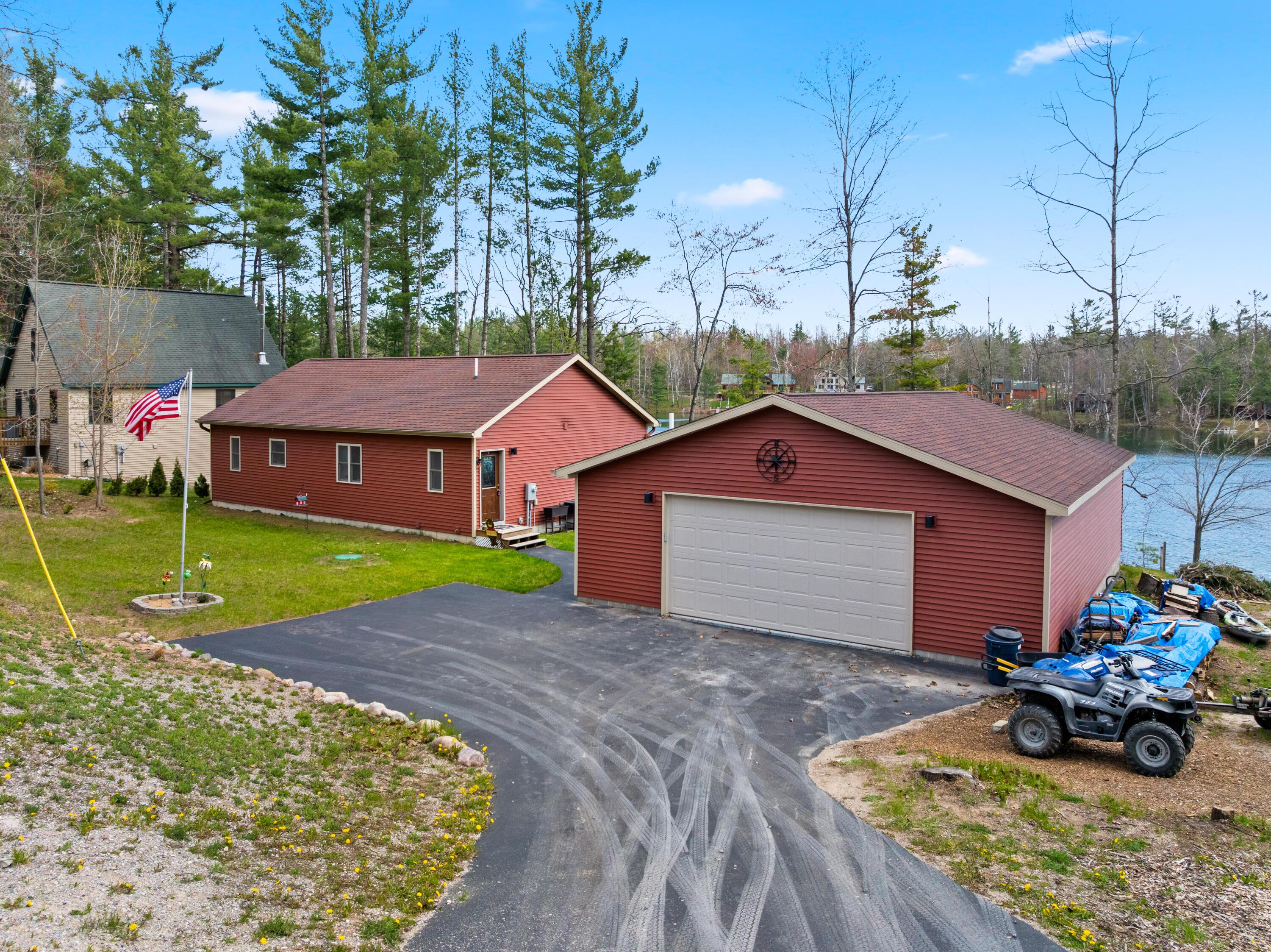 Image 3: 7077 Deer Run