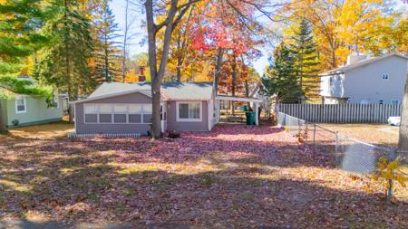 133 Maple Bluffs Avenue