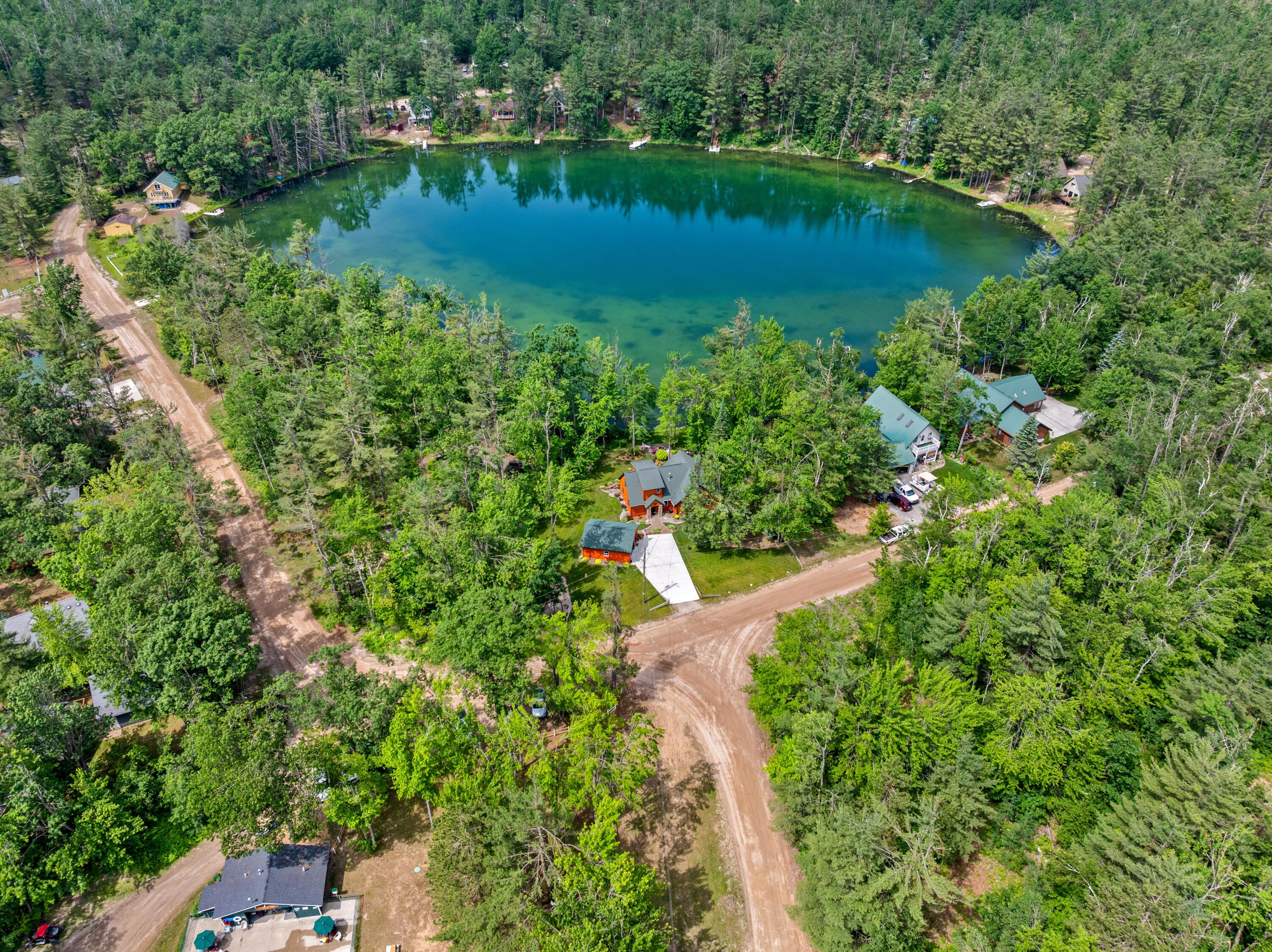 Image 3: Pretty, Quiet Little Bear Lake
