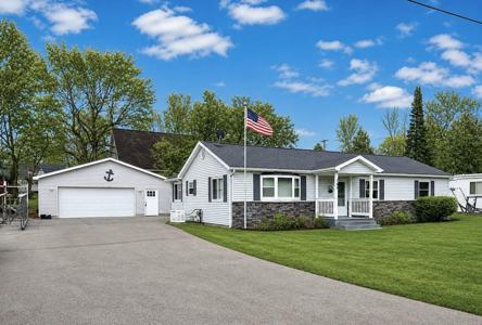 109 Flora Avenue