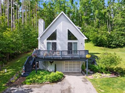 27 Michaywe Drive