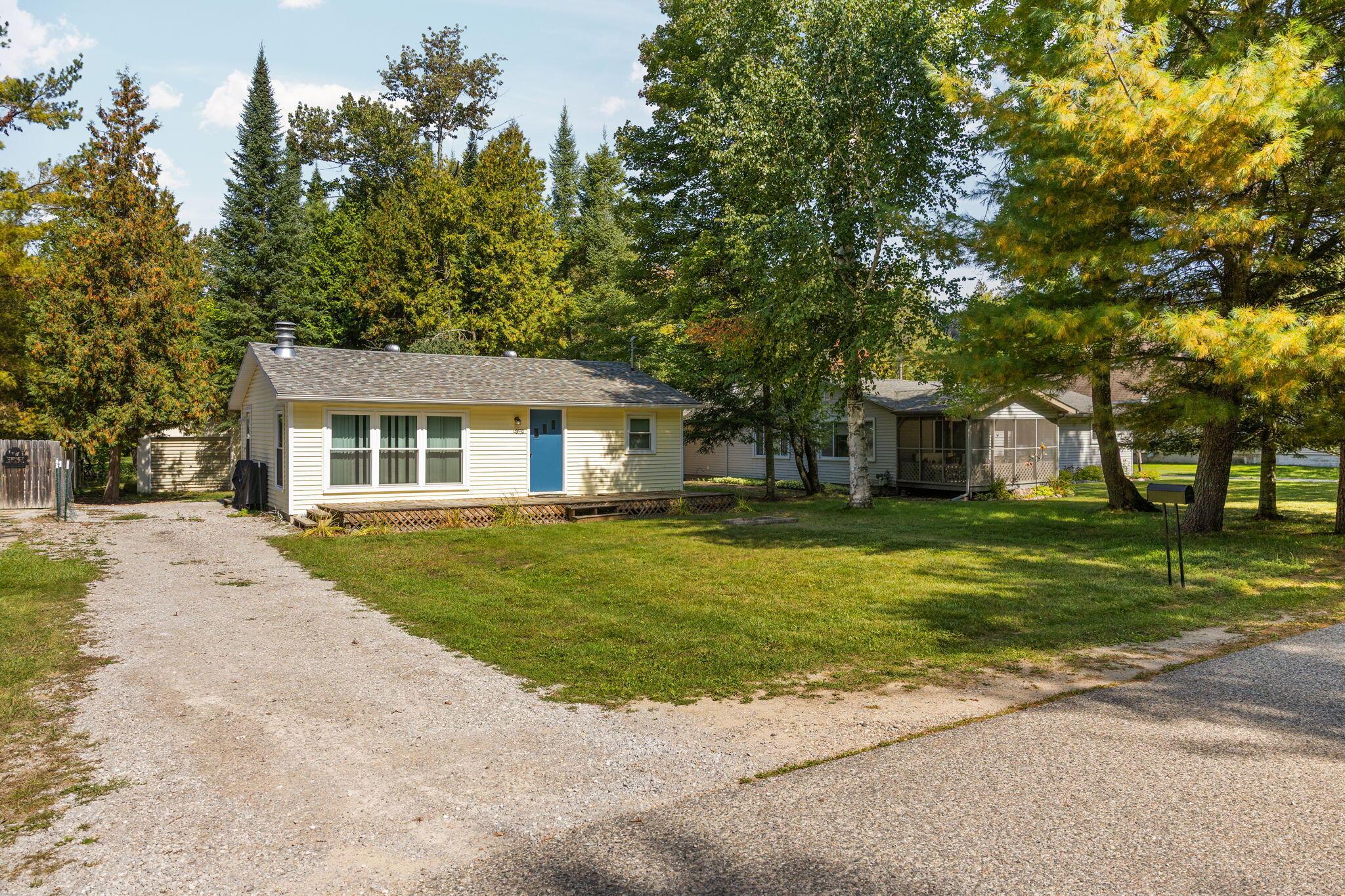 Image 3: 3-web-or-mls-CAG_0309