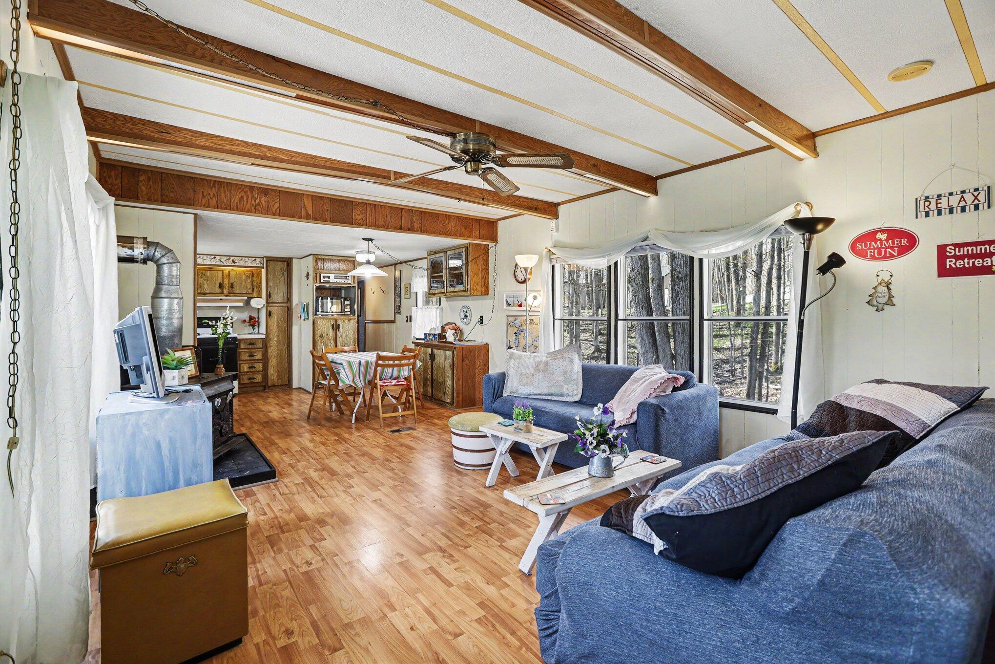 Image 2: Living Room