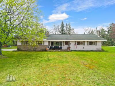 3825 Spruce Drive