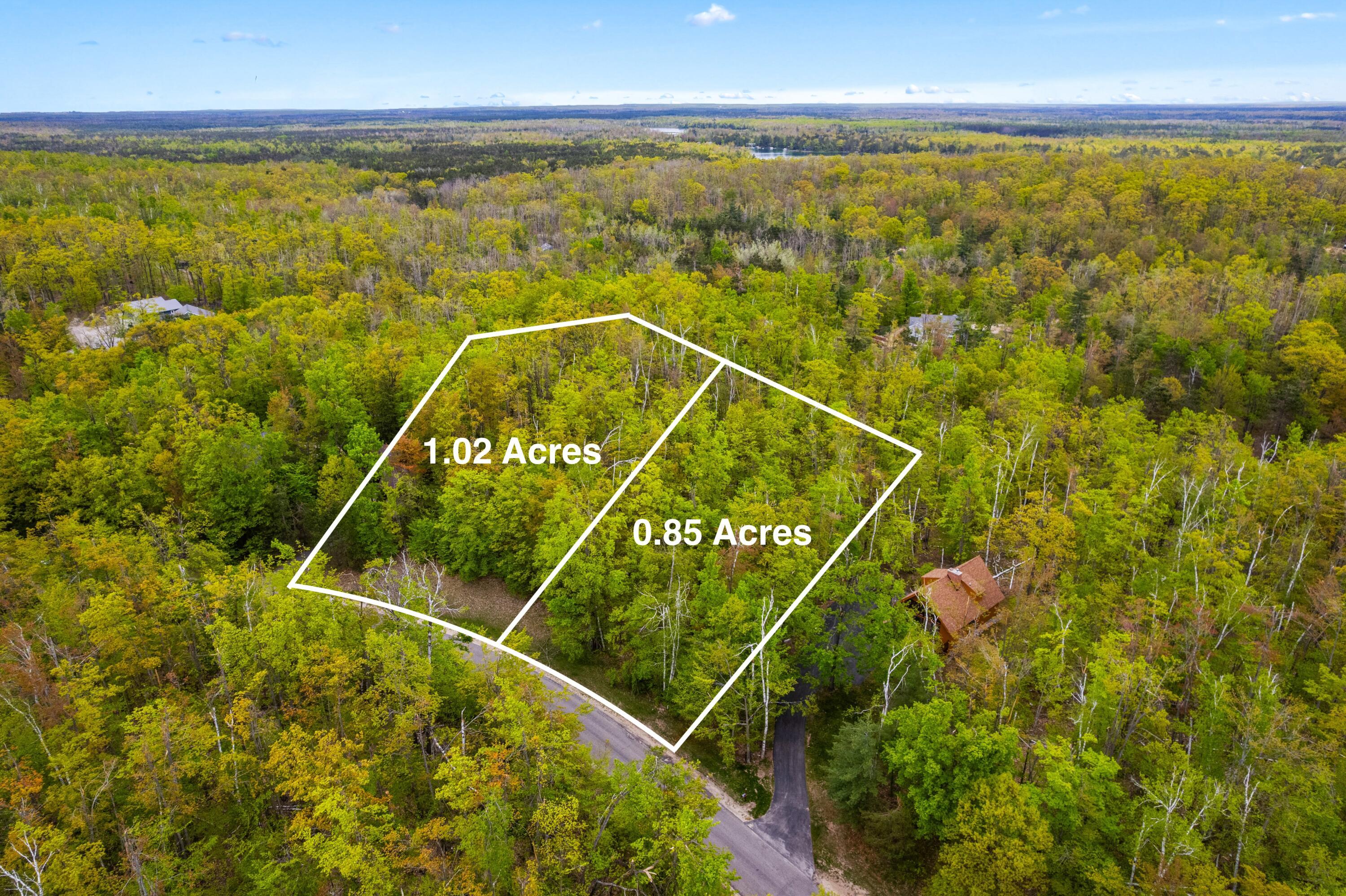 Image 3: 1596 &1597 Pheasant Run