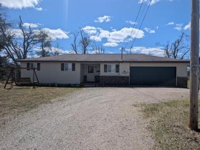 21942 Dowsett Trail