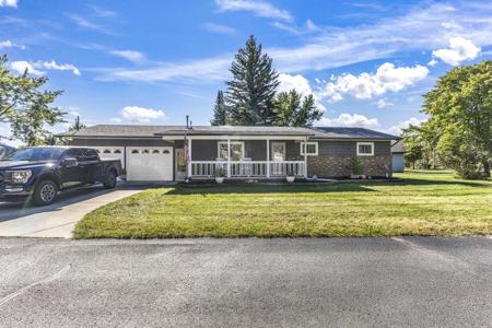 707 Tawas Lane