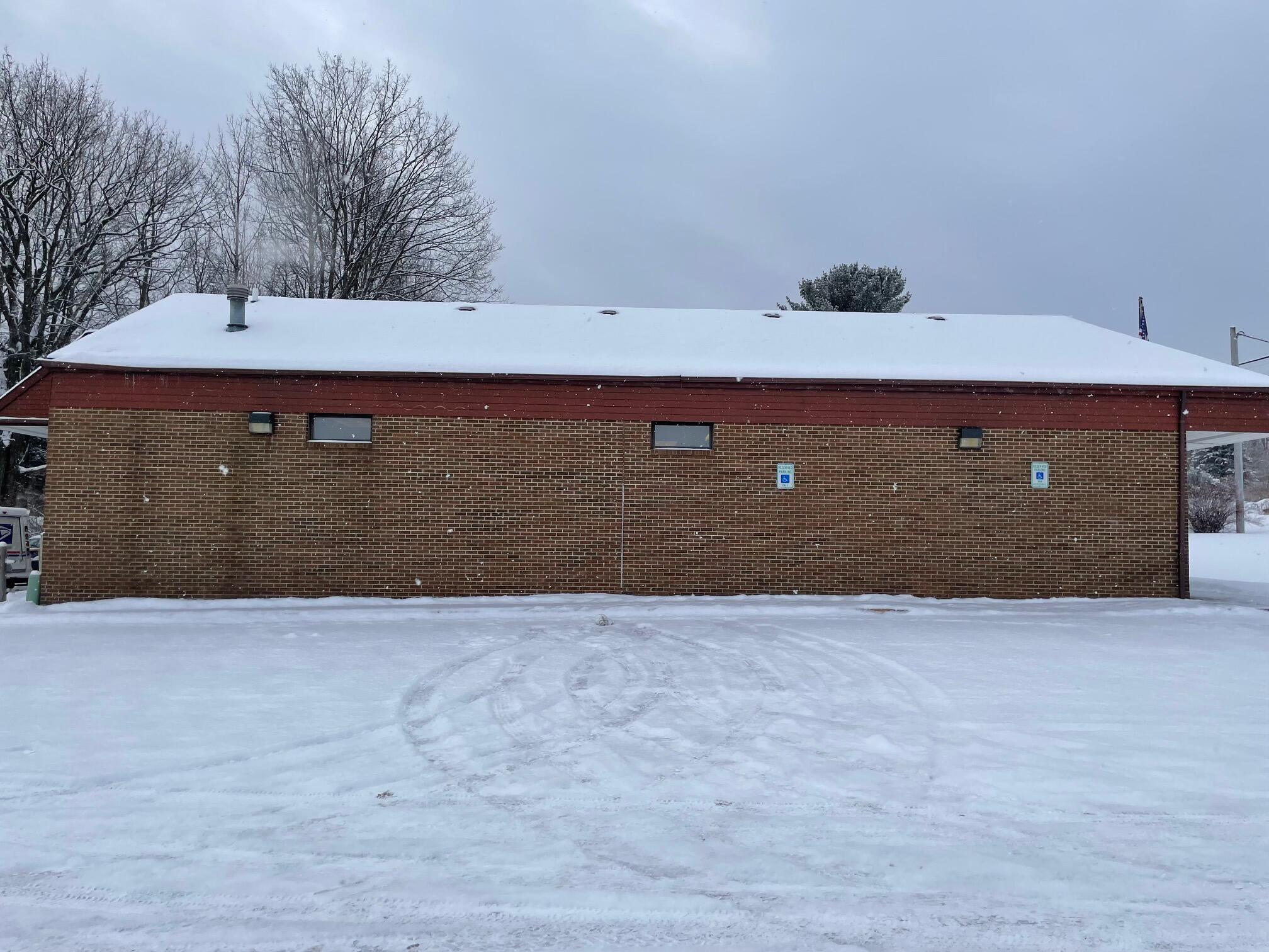 Image 4: exterior side