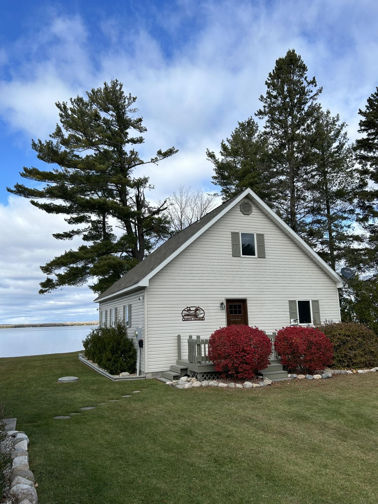 Image 3: Front of Home 1