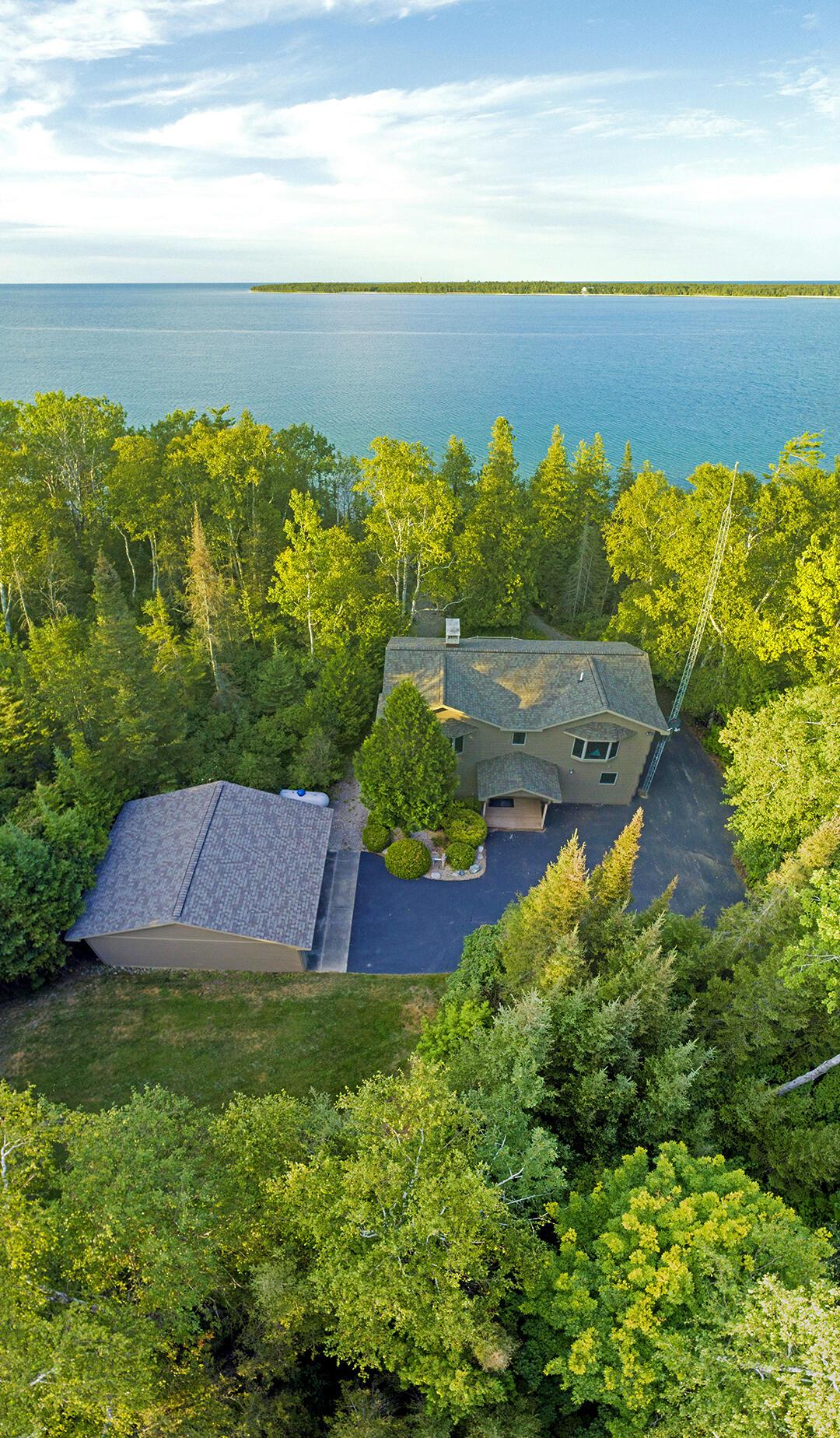 Image 3: Front Exterior