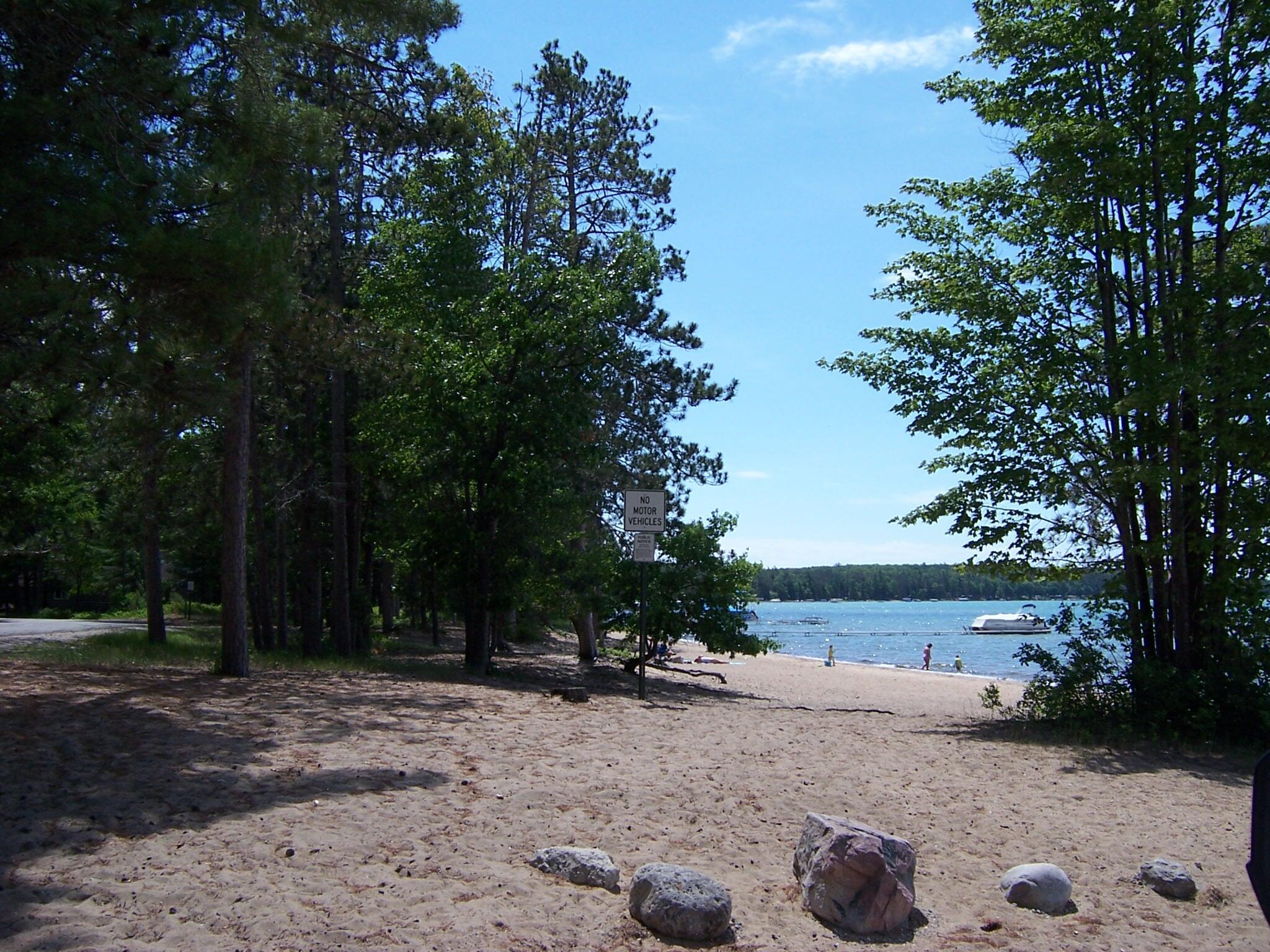 Image 4: Kelly Beach