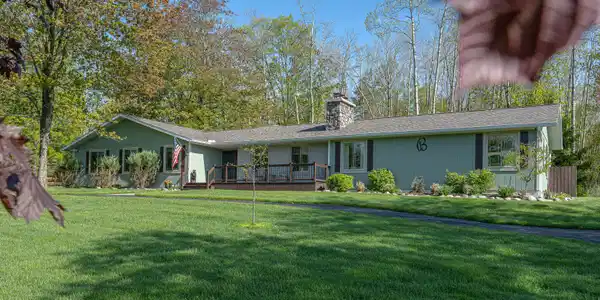 1498 Baywood Court