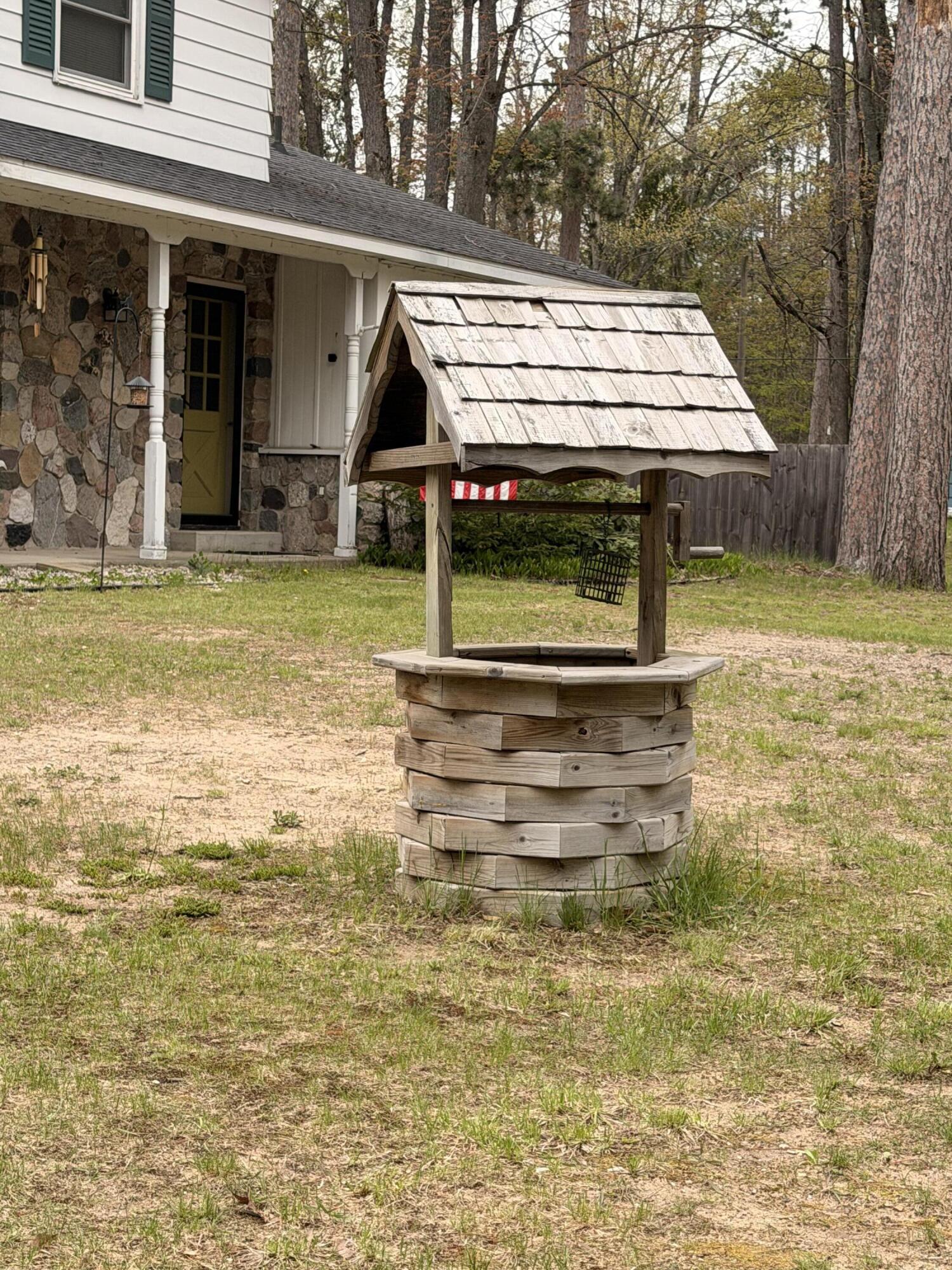 Image 2: well