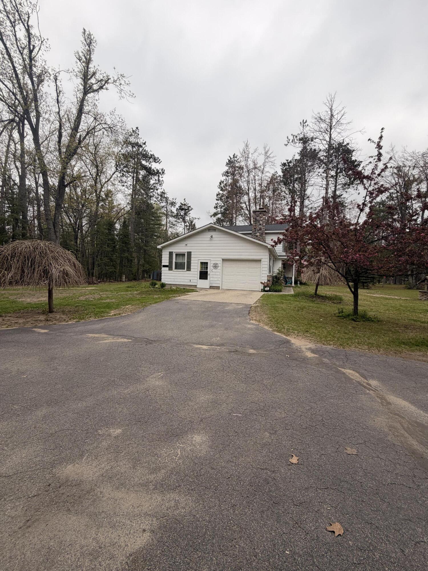 Image 4: house