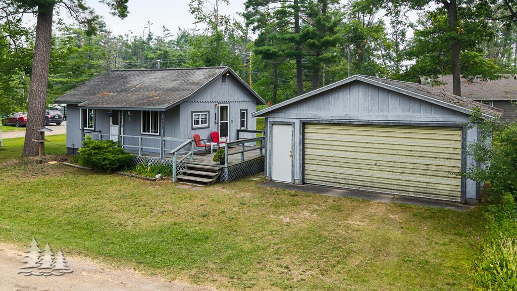 Image 2: 2525 Lakeview Dr