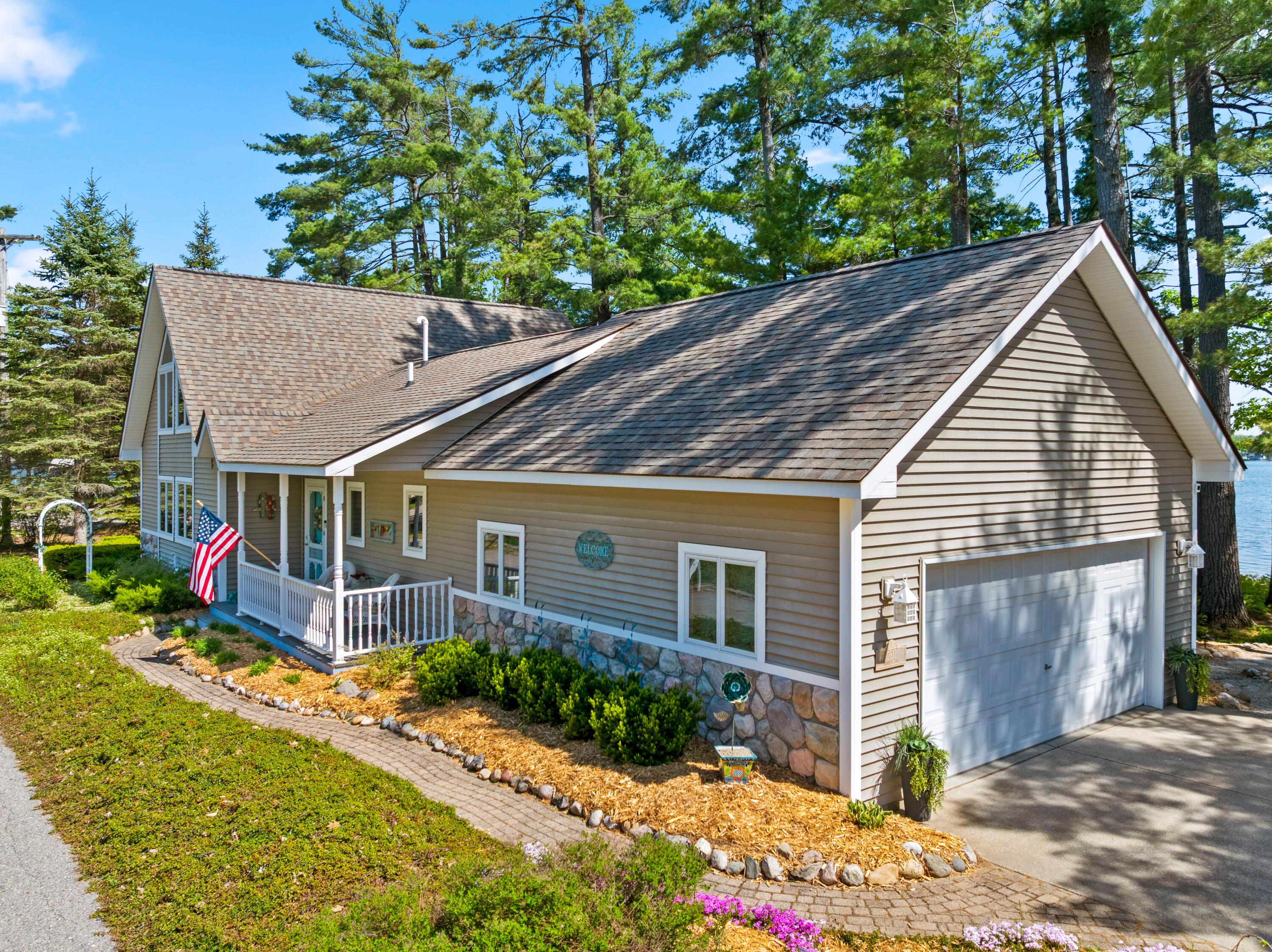 Image 1: 1811 Sunset Drive