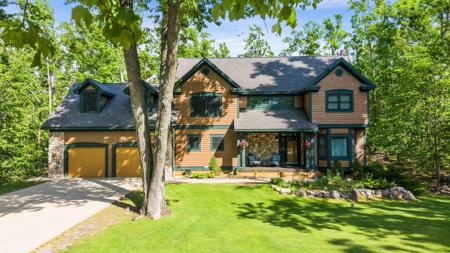 5482 Choctaw Court