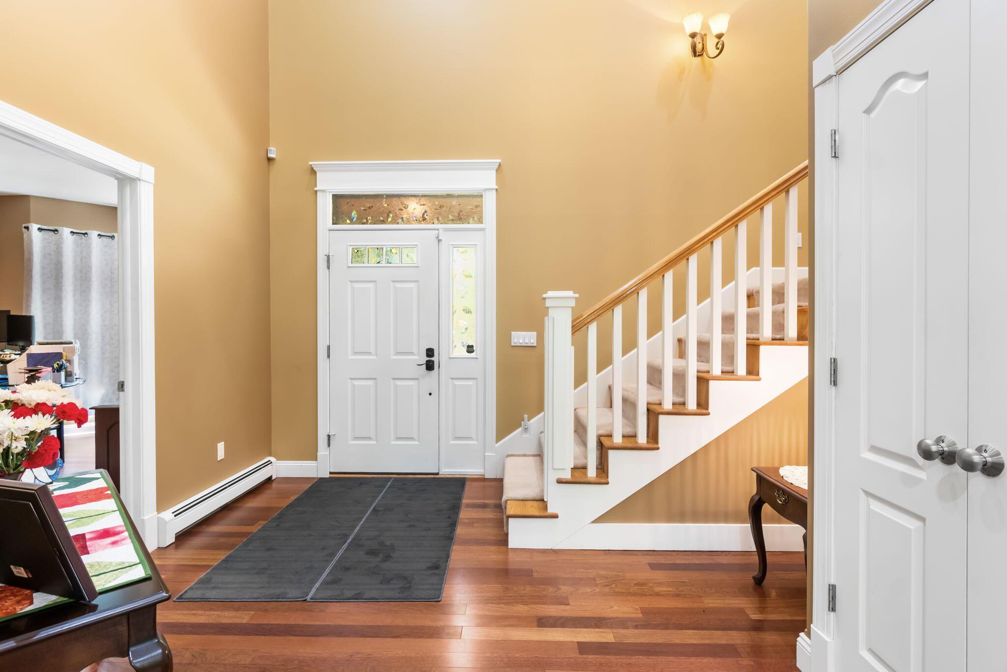 Image 4: Entry
