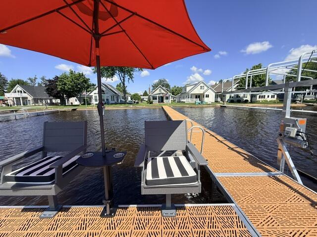 Image 3: 38 Dock