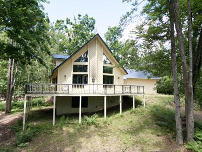6913 Mountain Pass Lane