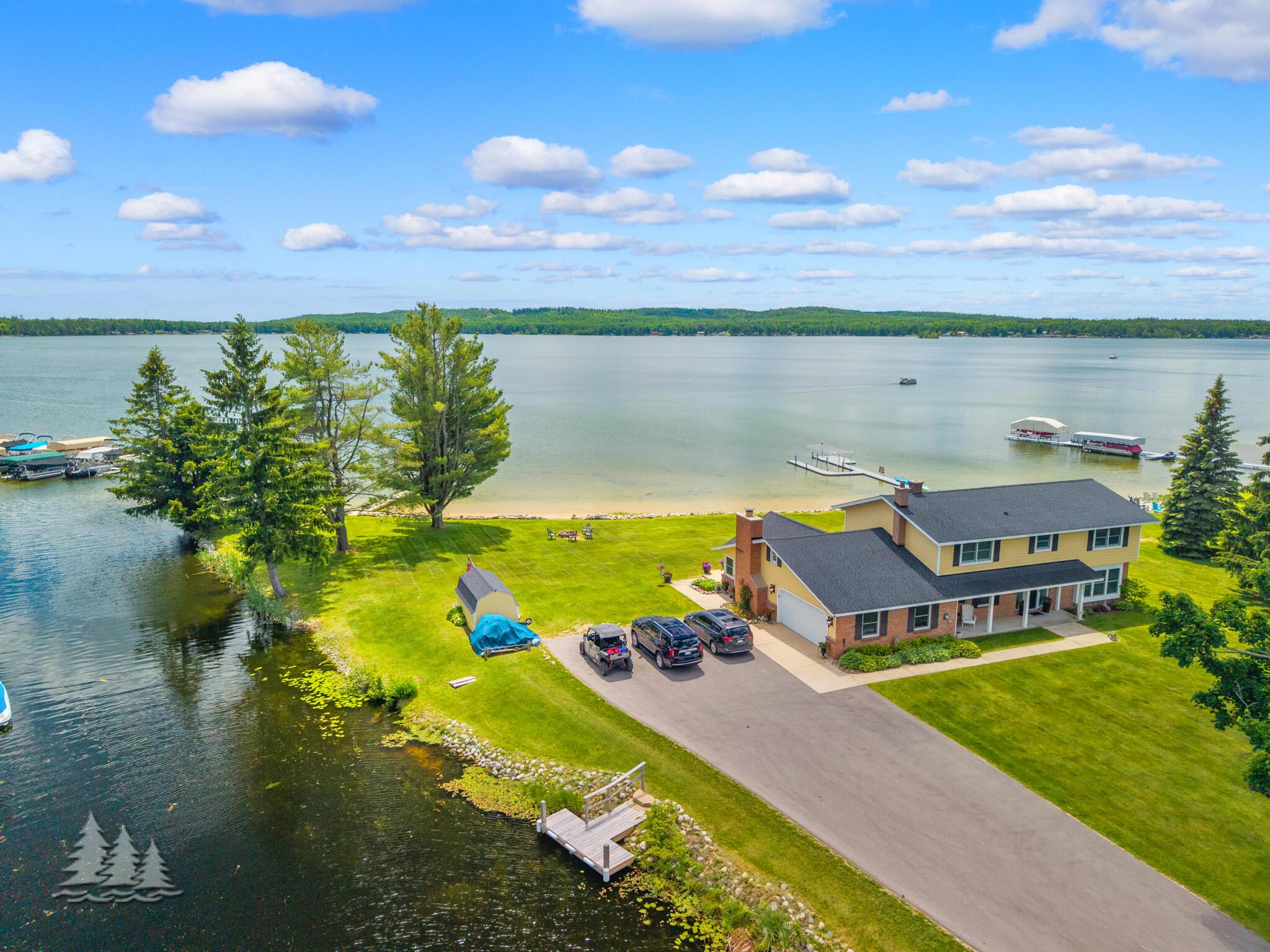 Image 1: 4635 Grant Dr.