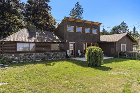 5712 W US-23 Highway