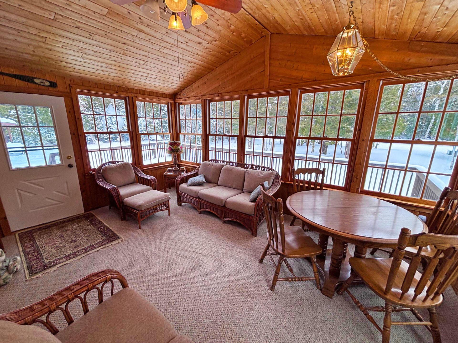 Image 4: 4 season sun room