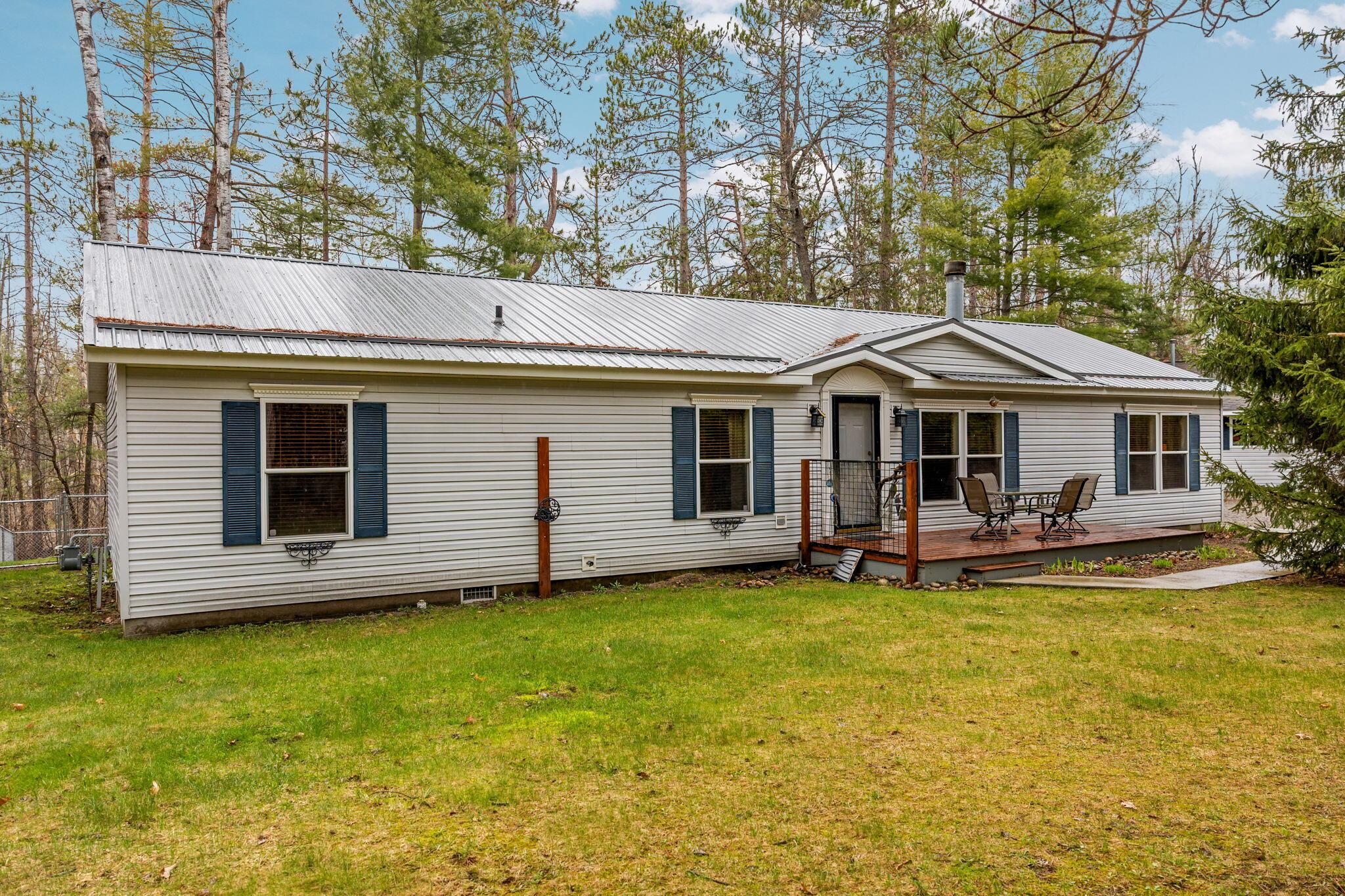 Image 1: 5-web-or-mls-CAG_4892