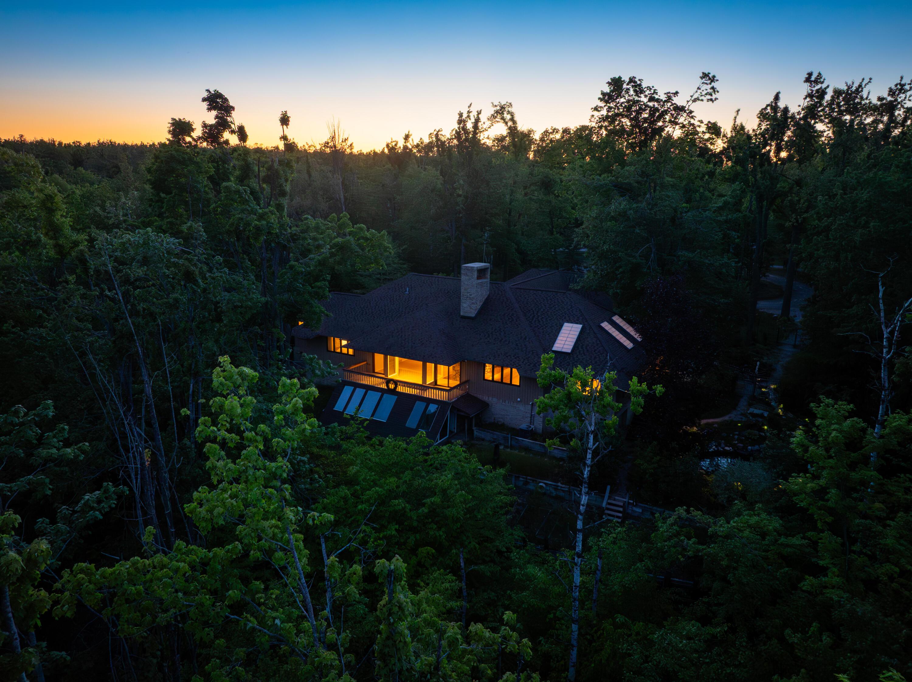 Image 4: Nestled in the Woods