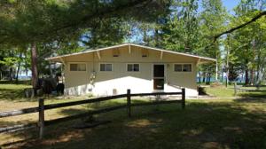 4018 Edgewater Drive
