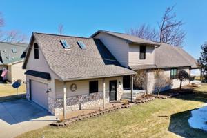 1242 Shoreline Drive