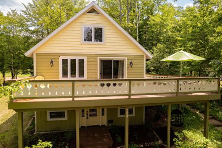 208 Michaywe Drive