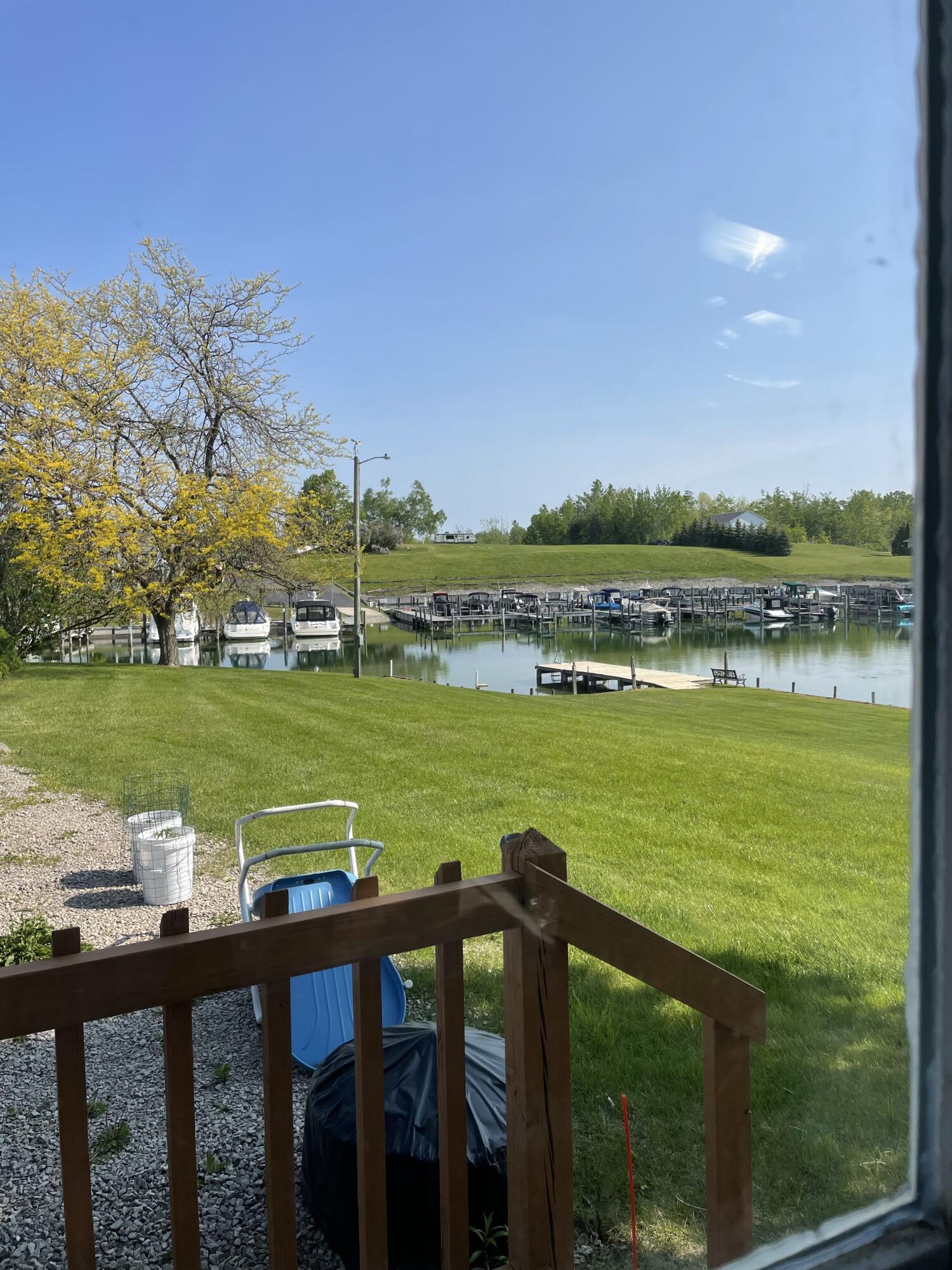 Image 3: 3) 62546-68b9b47617c79