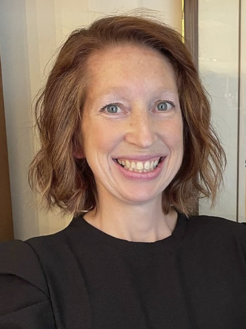 julia-thornton-team-photo